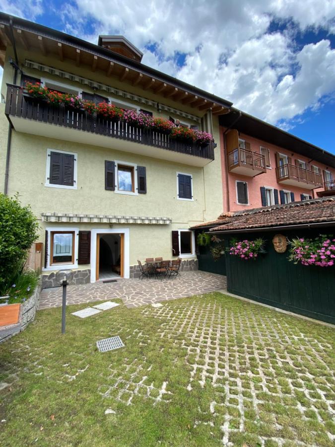 Casa Nina Apartment Mezzolago Exterior photo